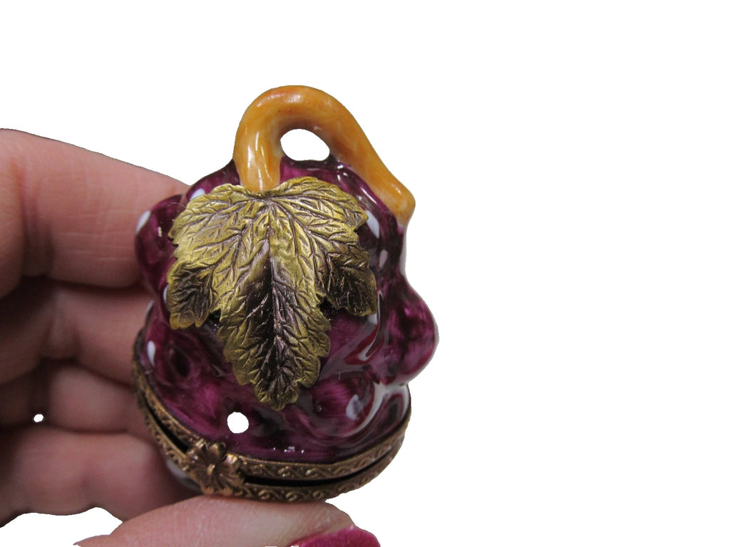 Parry Vieille Limoges porcelain trinket box shaped like a bunch of purple grape