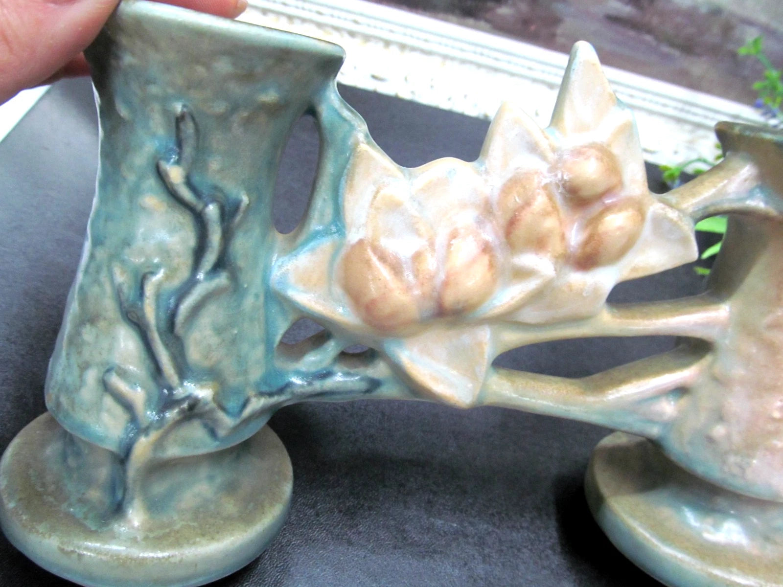 ROSEVILLE BLUE MAGNOLIA Double Vase #186 pottery USA