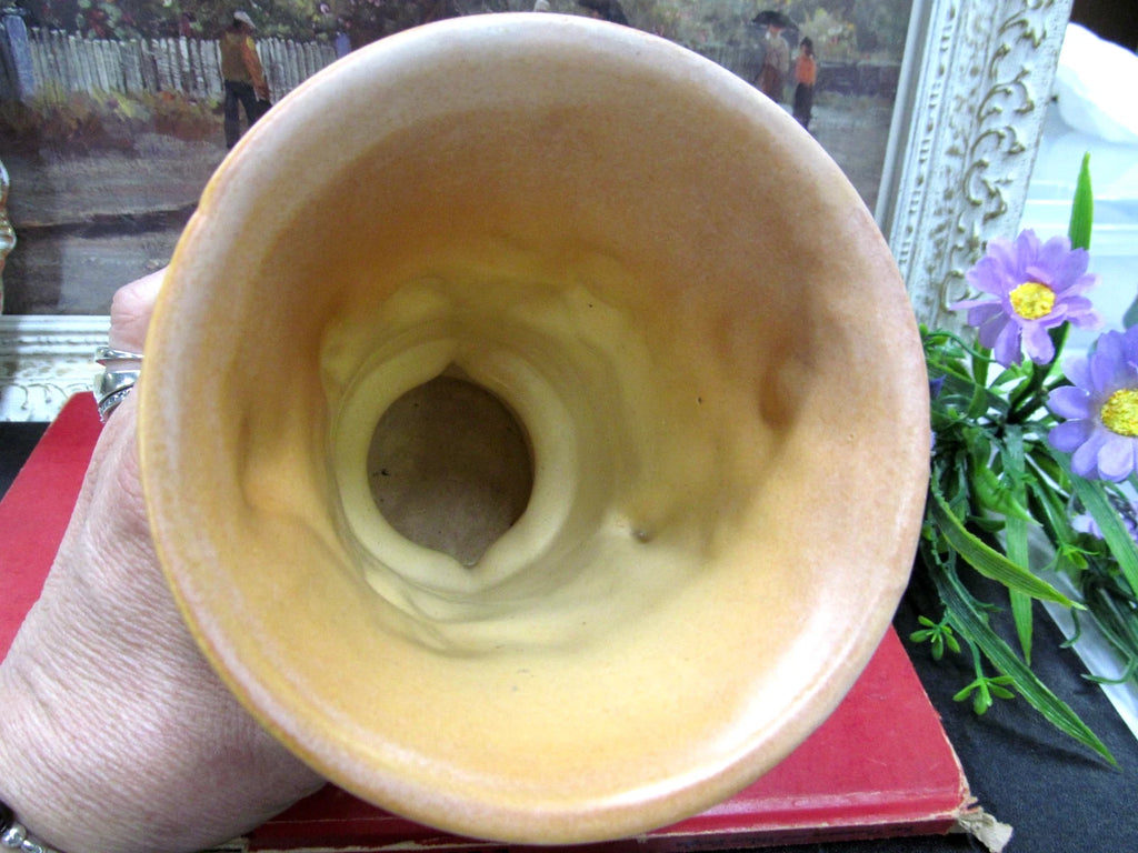 ROSEVILLE MAGNOLIA in browns pattern 88-6 pottery USA