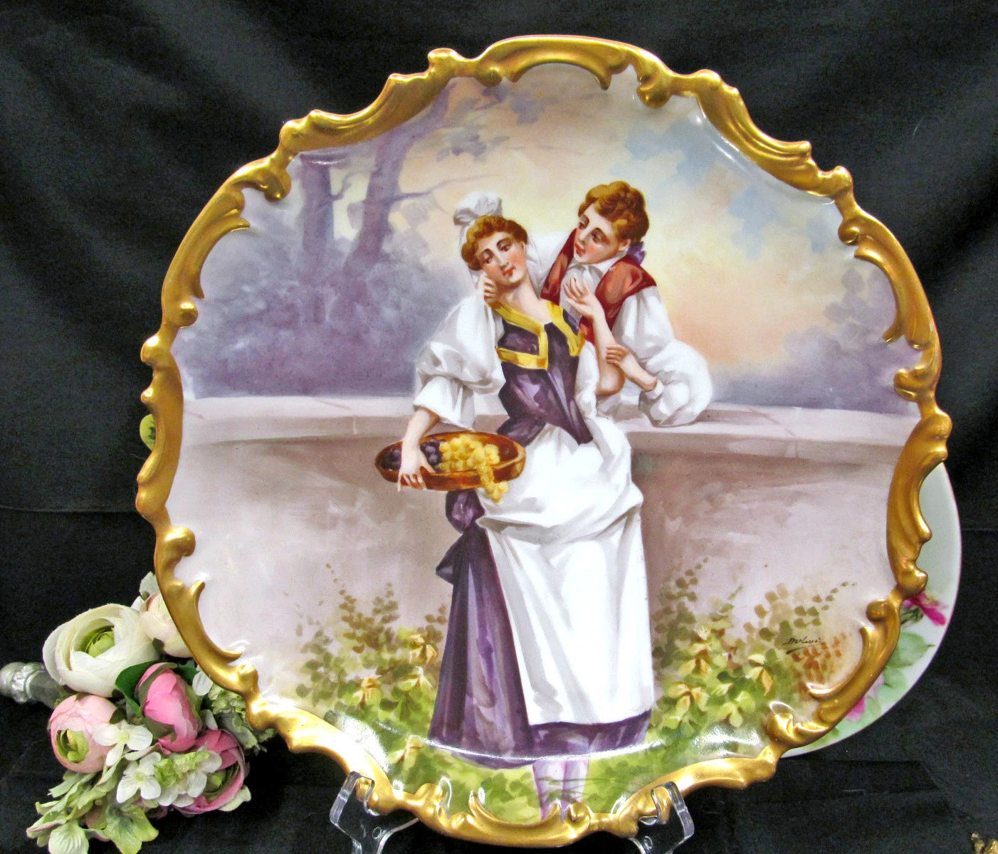 UNMARKED LIMOGES FRANCE ARTIST SIGNED DULUIC CHARGER 13 PAINTED COURTING COUPLE