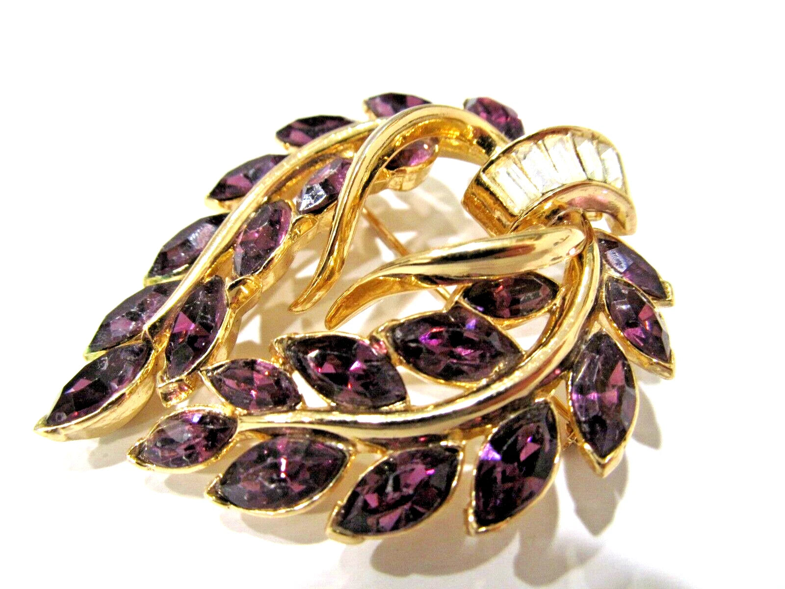 Vintage Alfred Philippe Crown Trifari Amethyst Rhinestone 1940s Flower Brooch